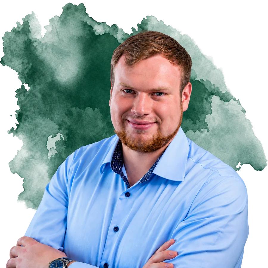 Dominik, Gründer von Leona und Geschäftsführer eines Jugendhilfeträgers
